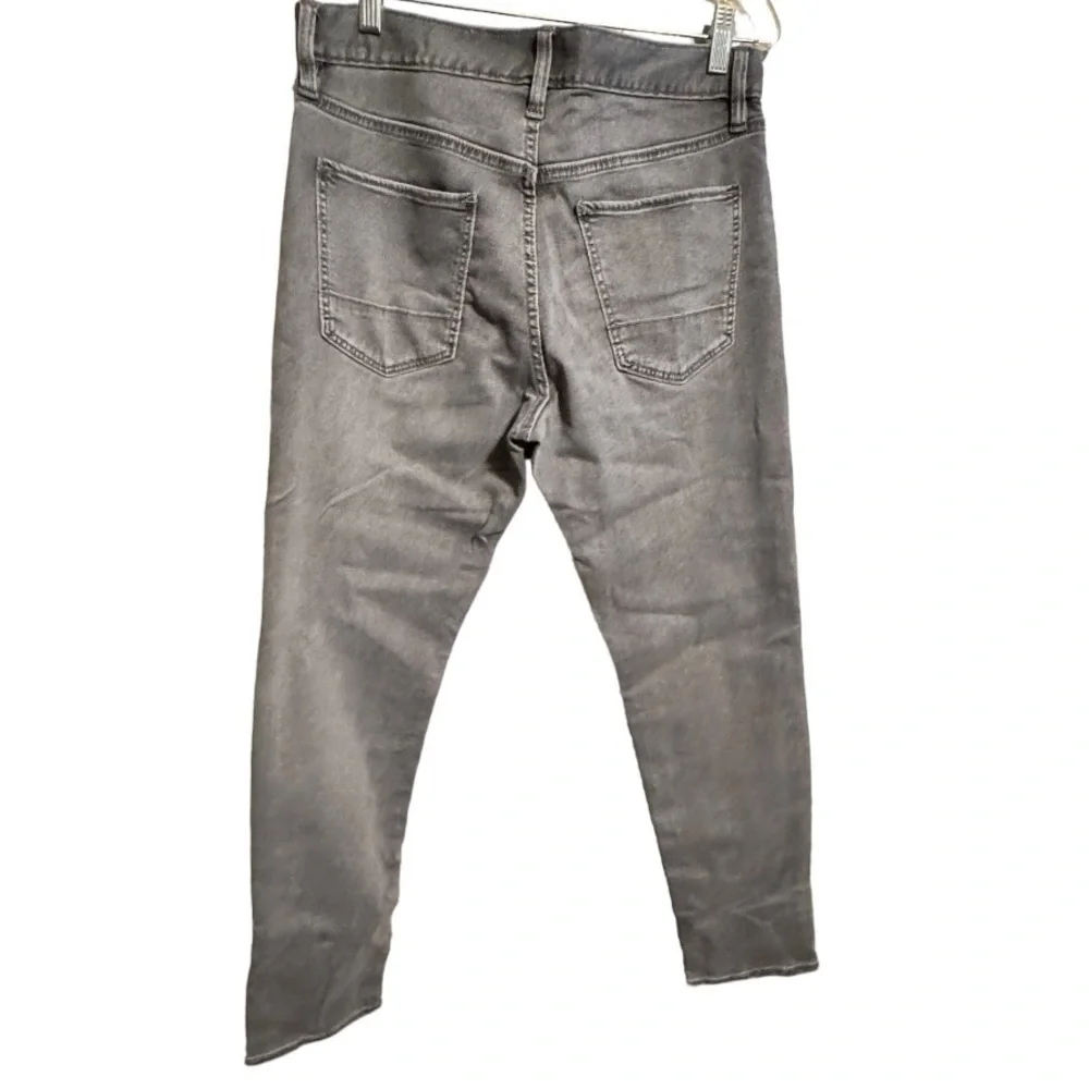 Banana‎ Republic Travel Jean Athletic Fit
